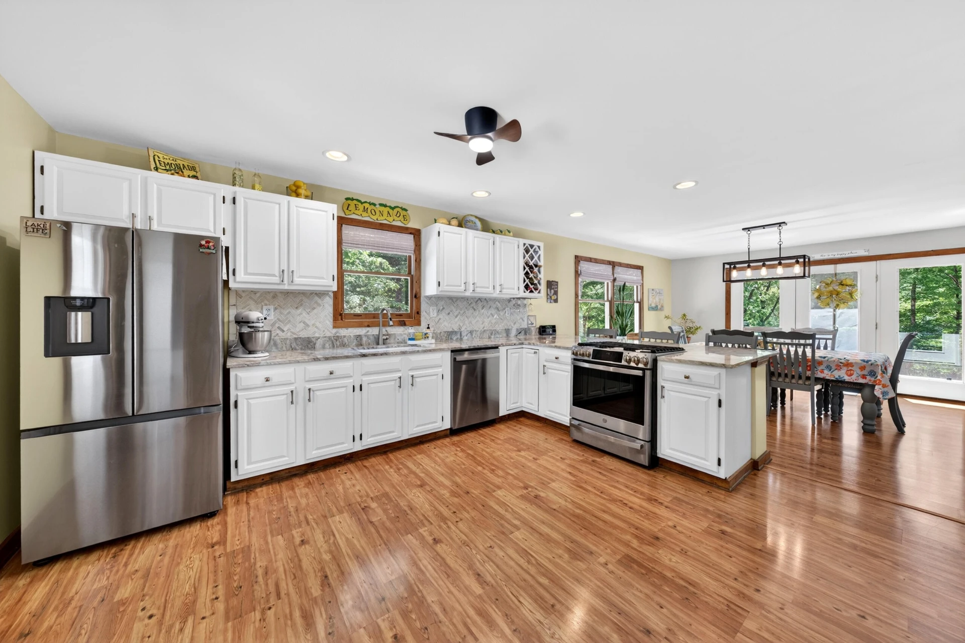 120 Lemon LN - Photo 4