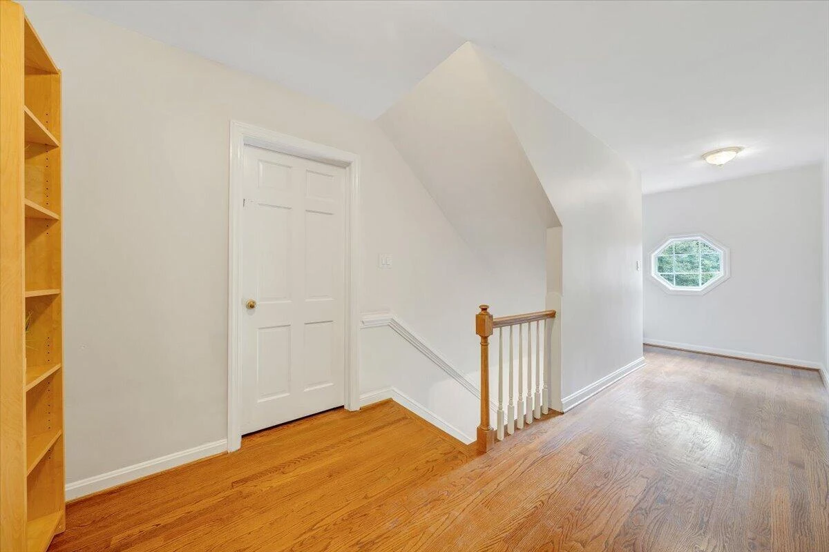 712 Cassell LN SW - Photo 21