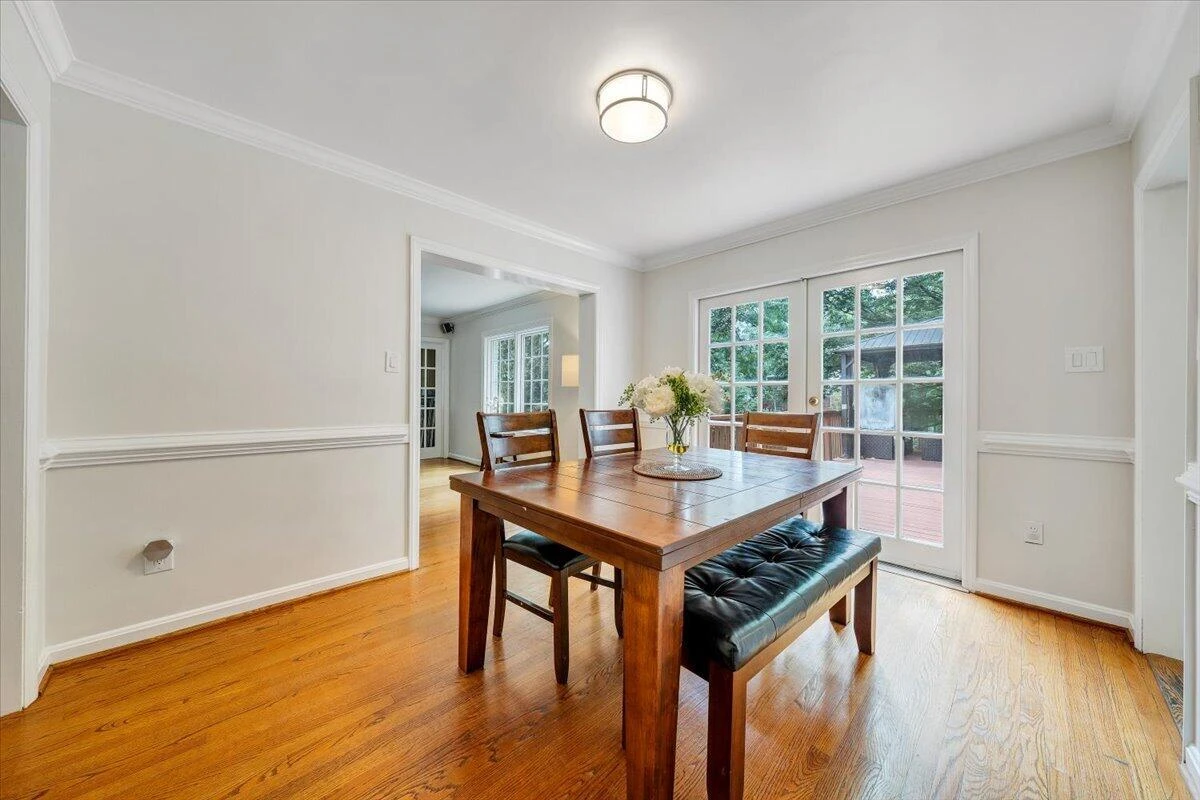 712 Cassell LN SW - Photo 8