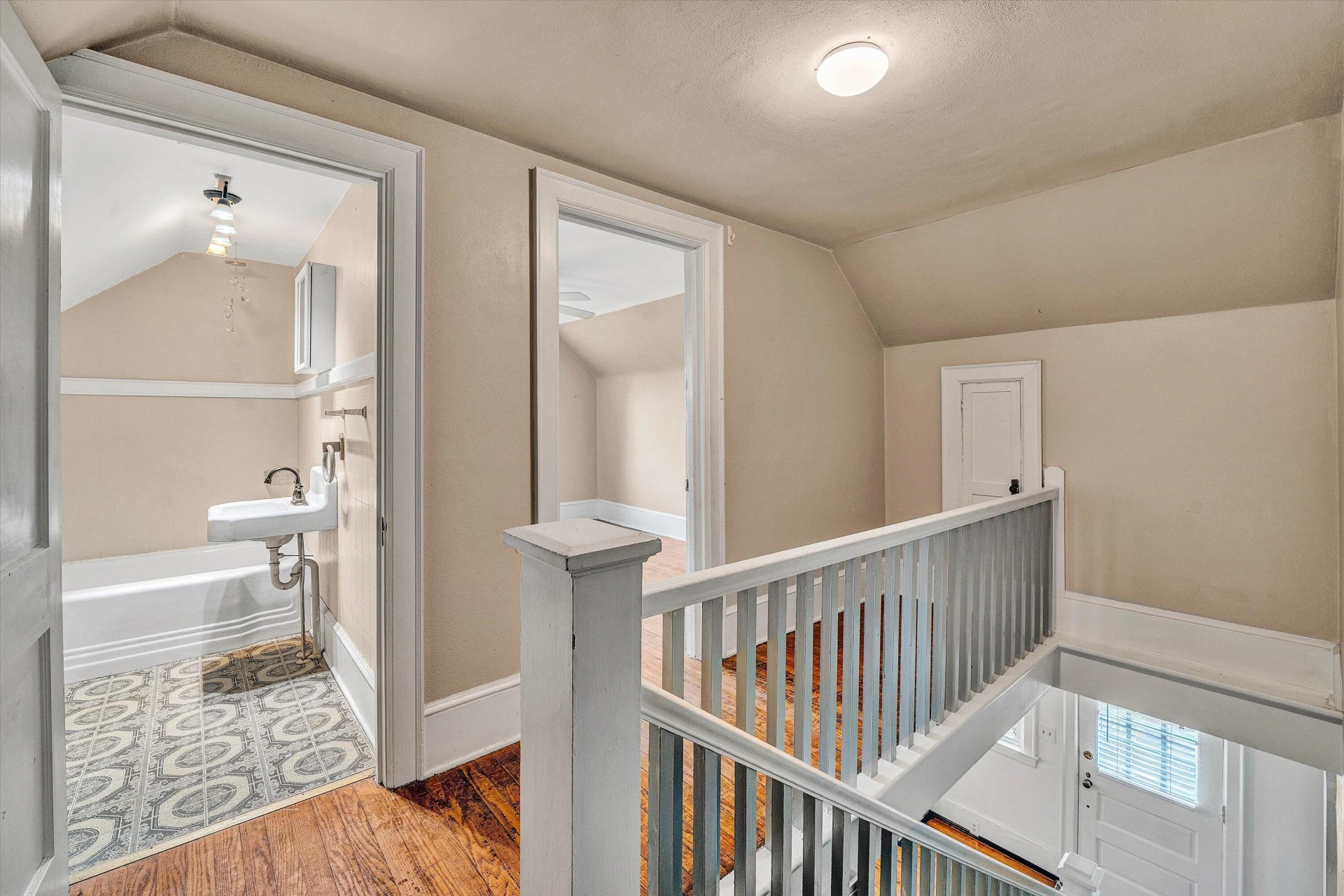 114 W CHURCH ST - Photo 24