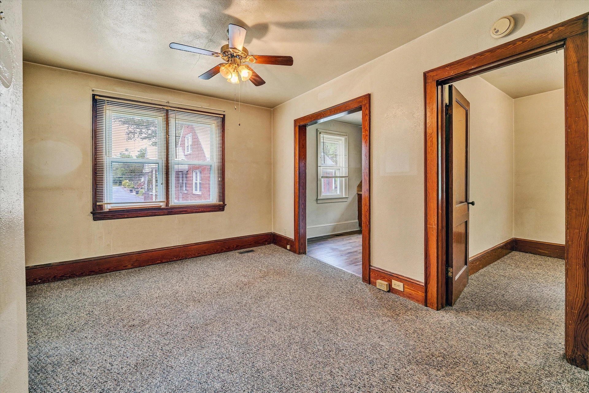 114 W CHURCH ST - Photo 41