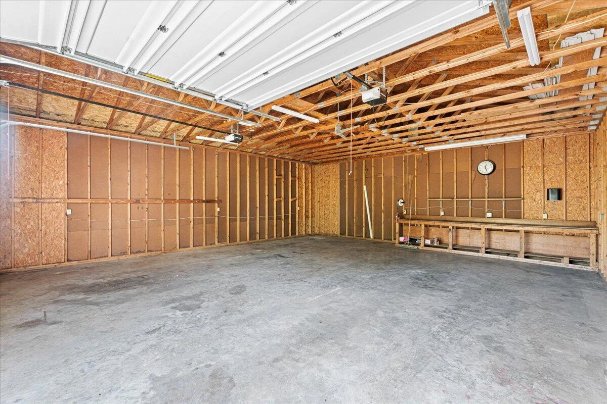 1296 Hayward DR - Photo 19