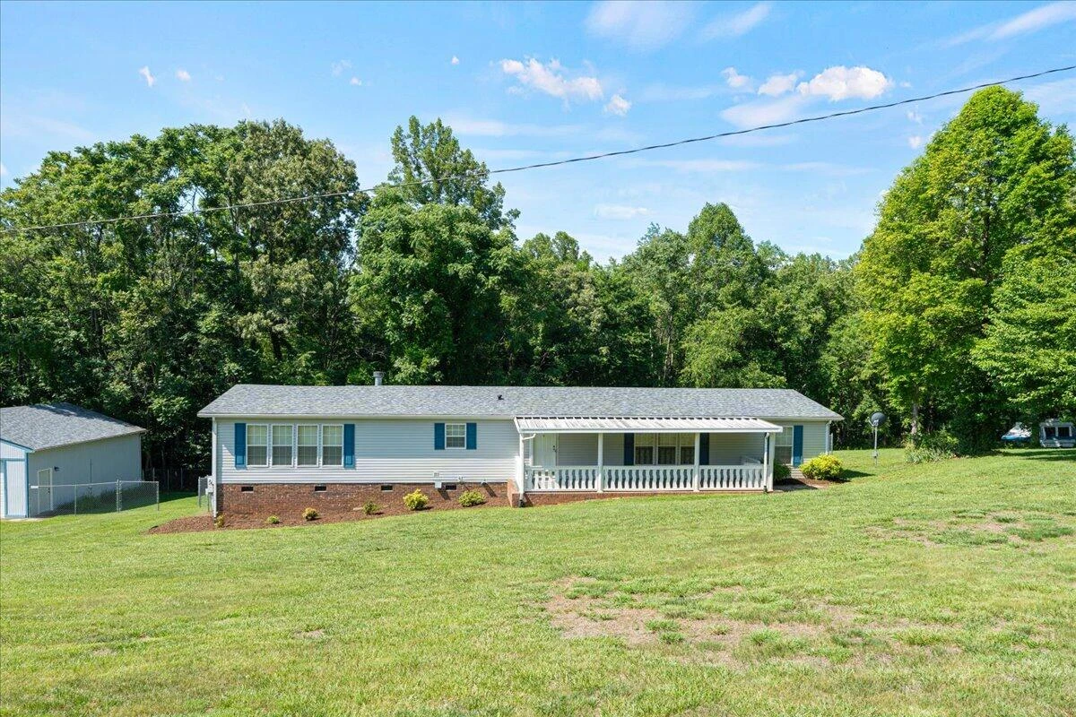 1296 Hayward DR - Photo 22
