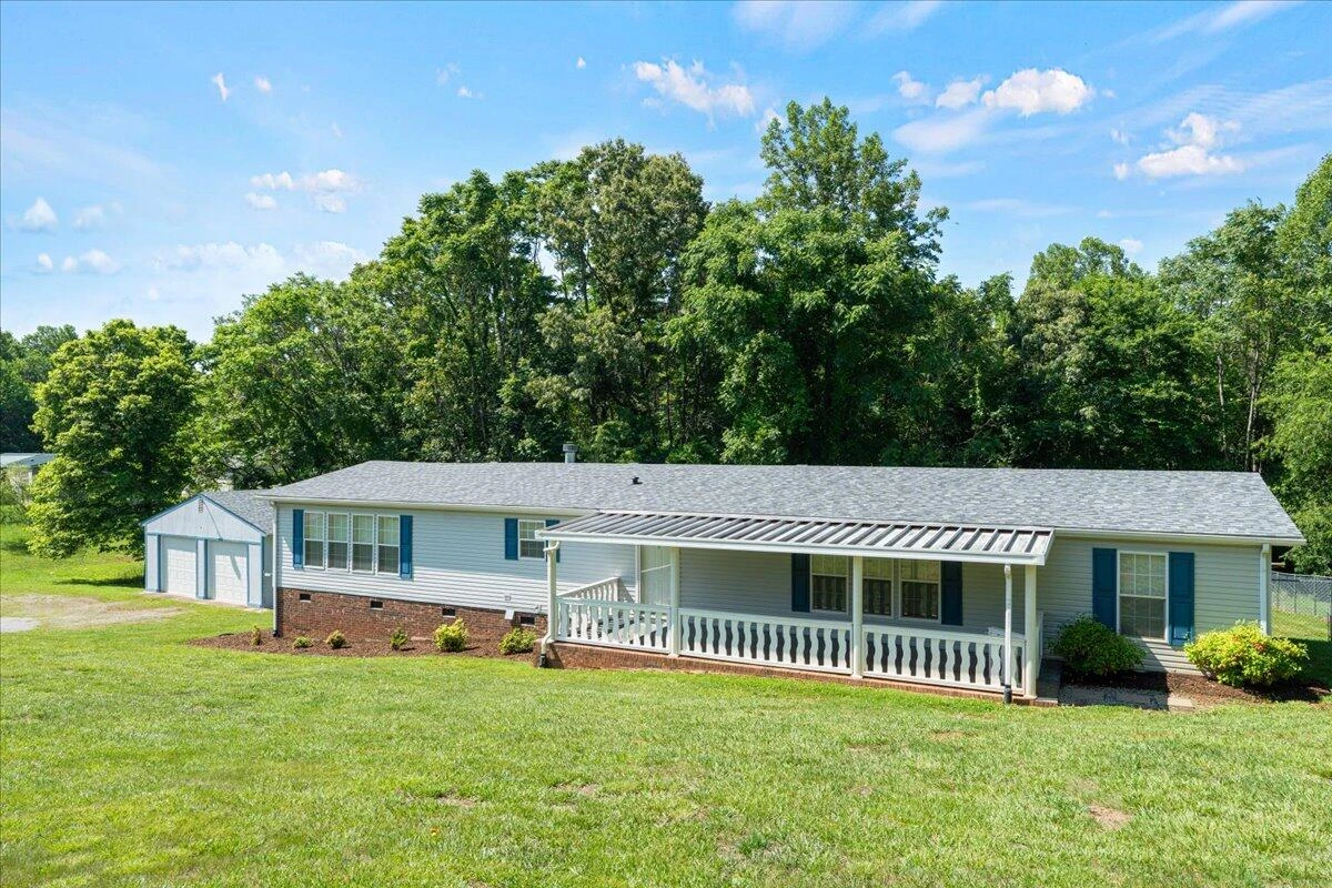 1296 Hayward DR - Photo 23