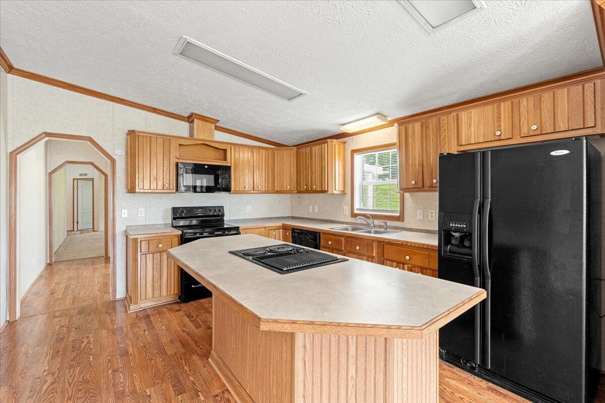 1296 Hayward DR - Photo 6