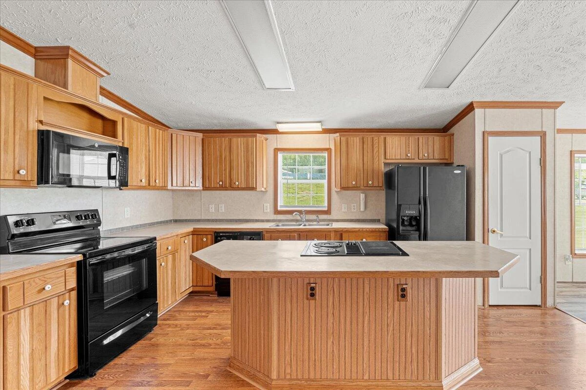 1296 Hayward DR - Photo 7