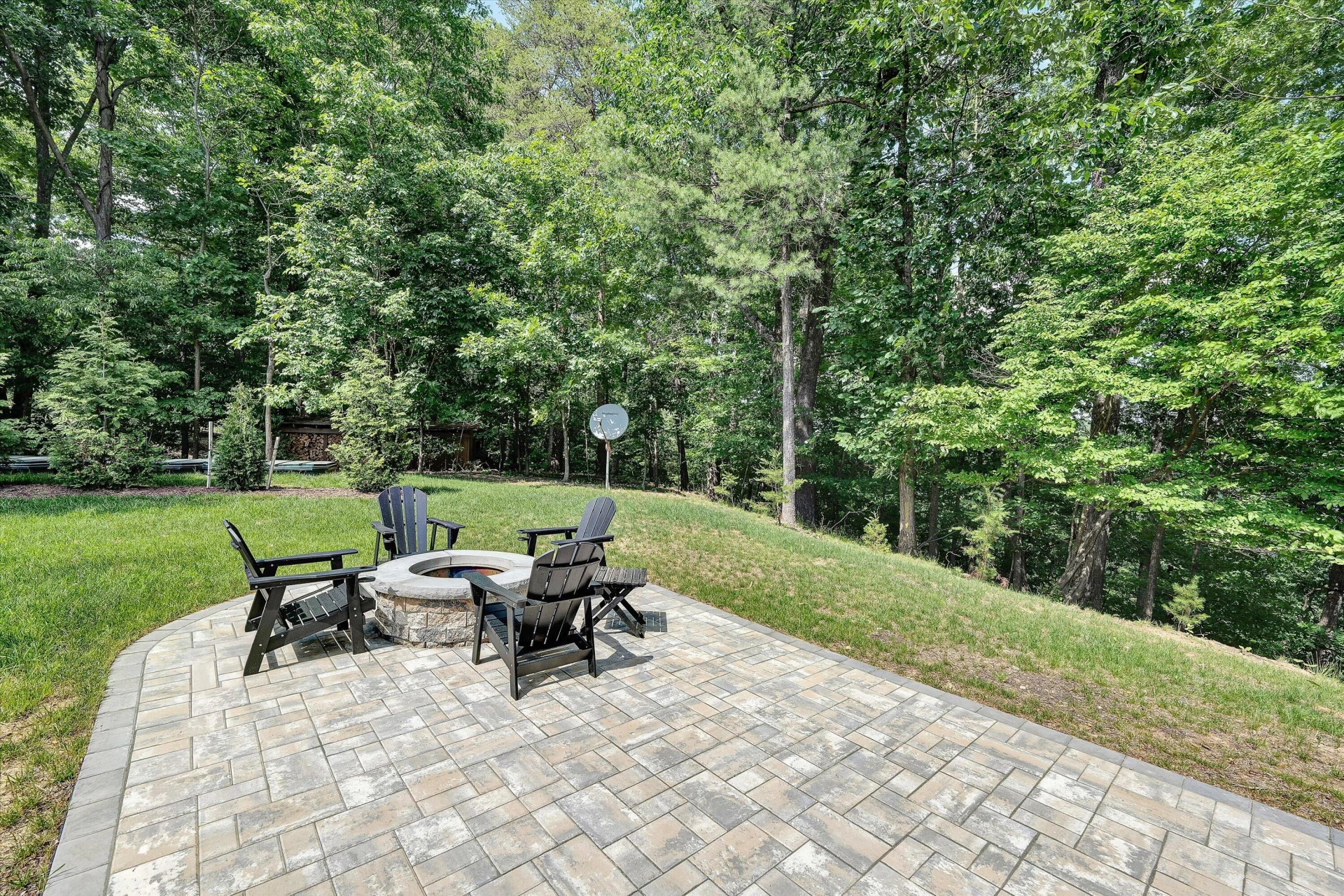 6211 Hillcrest RD - Photo 33