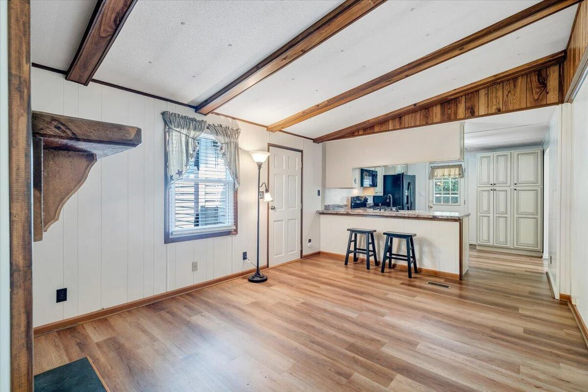 109 Meador LN - Photo 16
