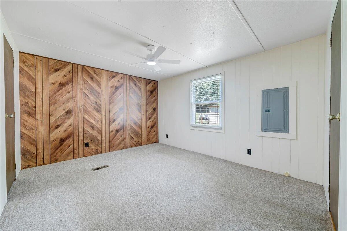 109 Meador LN - Photo 24