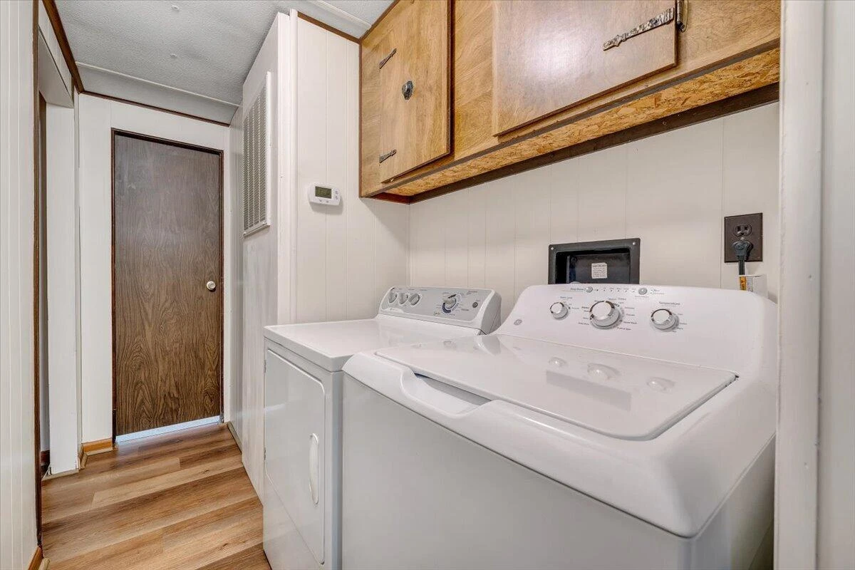 109 Meador LN - Photo 33