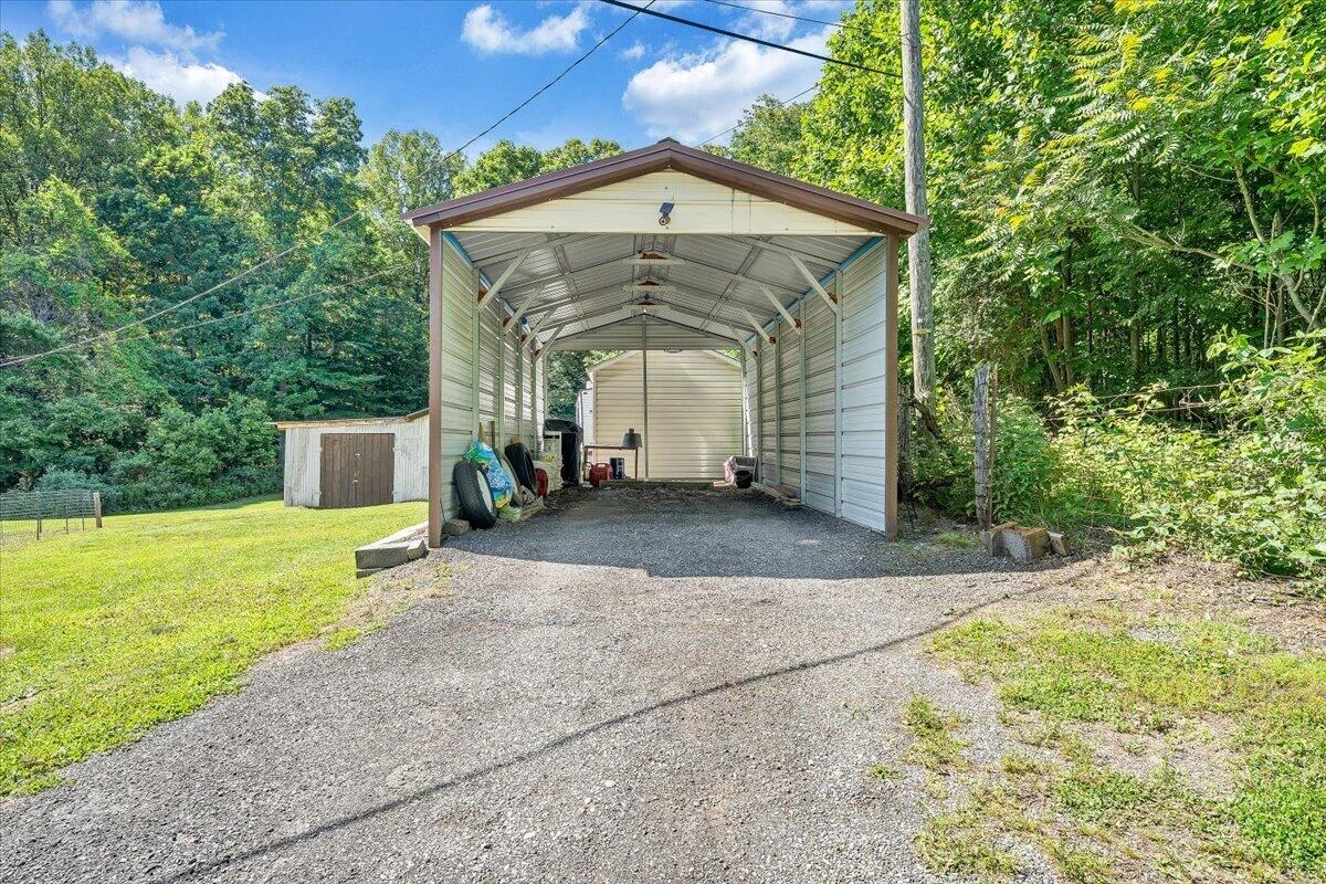 109 Meador LN - Photo 36
