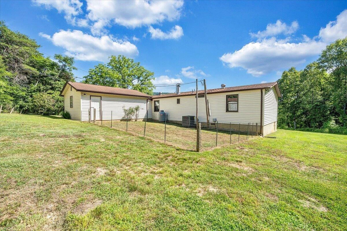 109 Meador LN - Photo 38