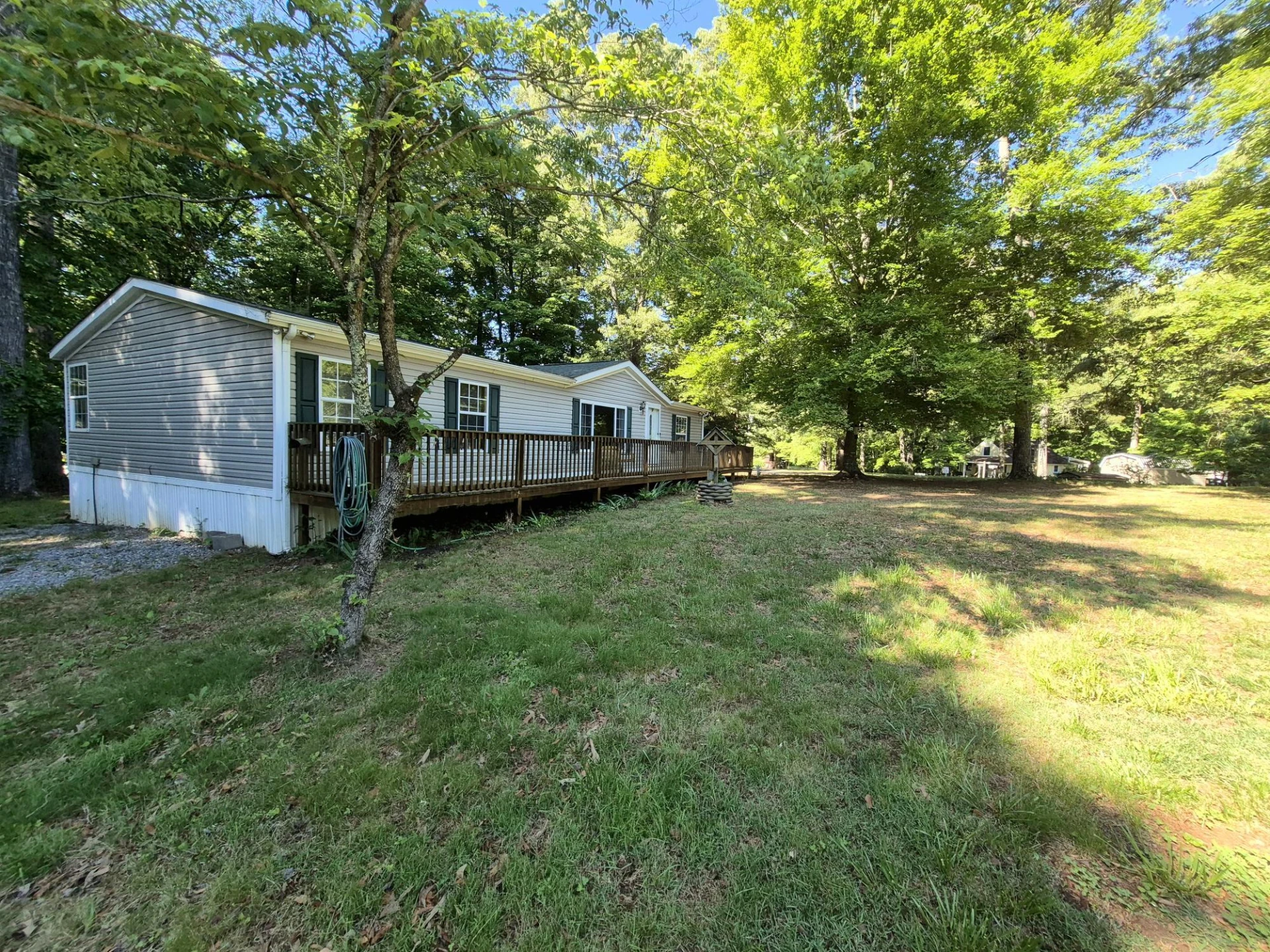 300 Snug Harbor TRL
