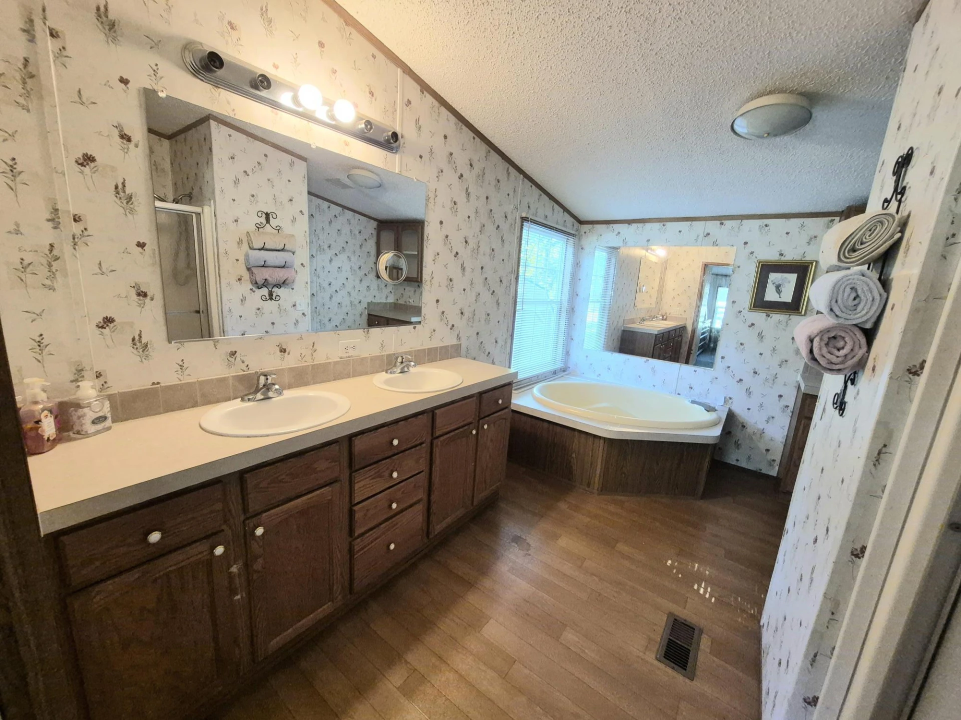 300 Snug Harbor TRL - Photo 25