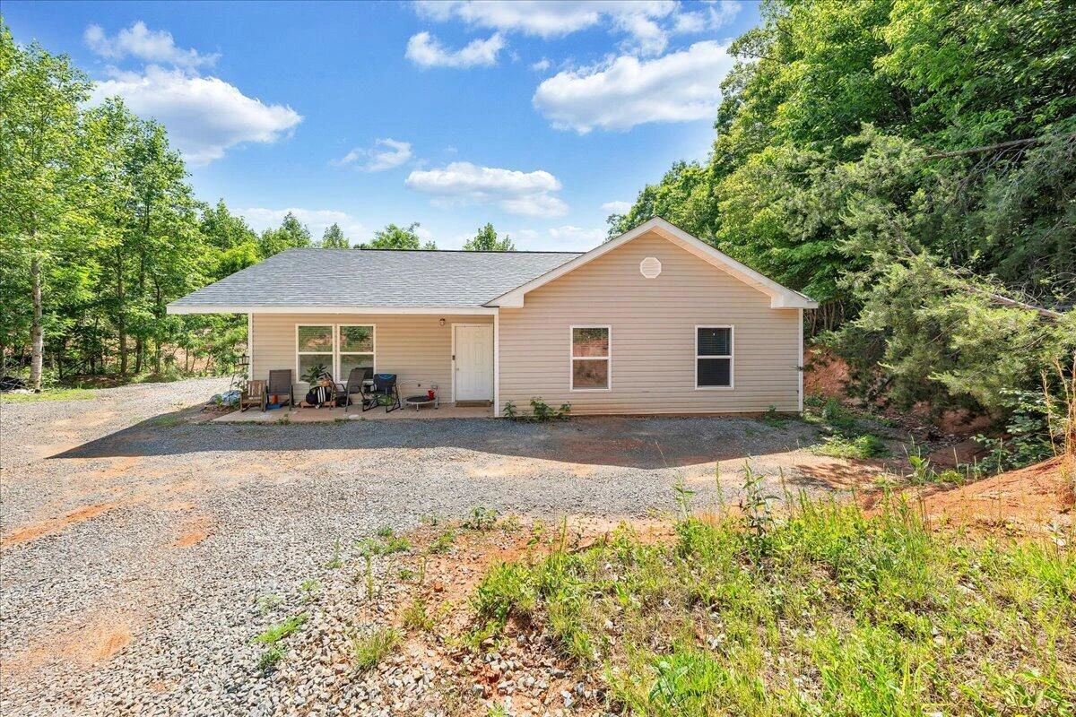 6427 Fork Mountain RD - Photo 16