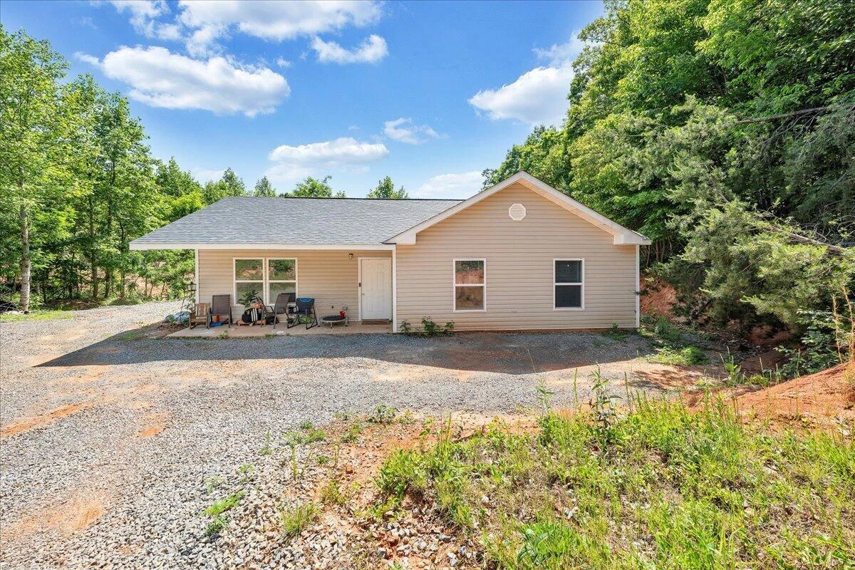 6427 Fork Mountain RD - Photo 17