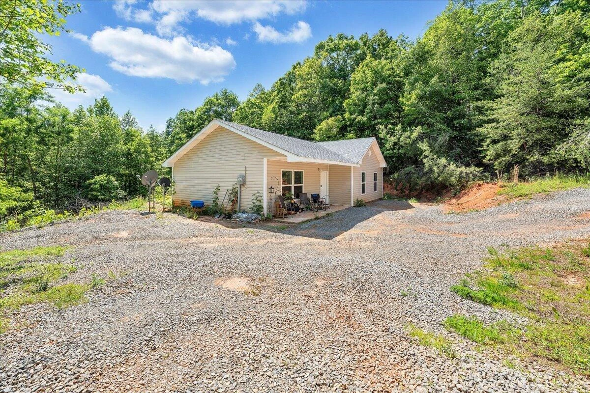 6427 Fork Mountain RD - Photo 18