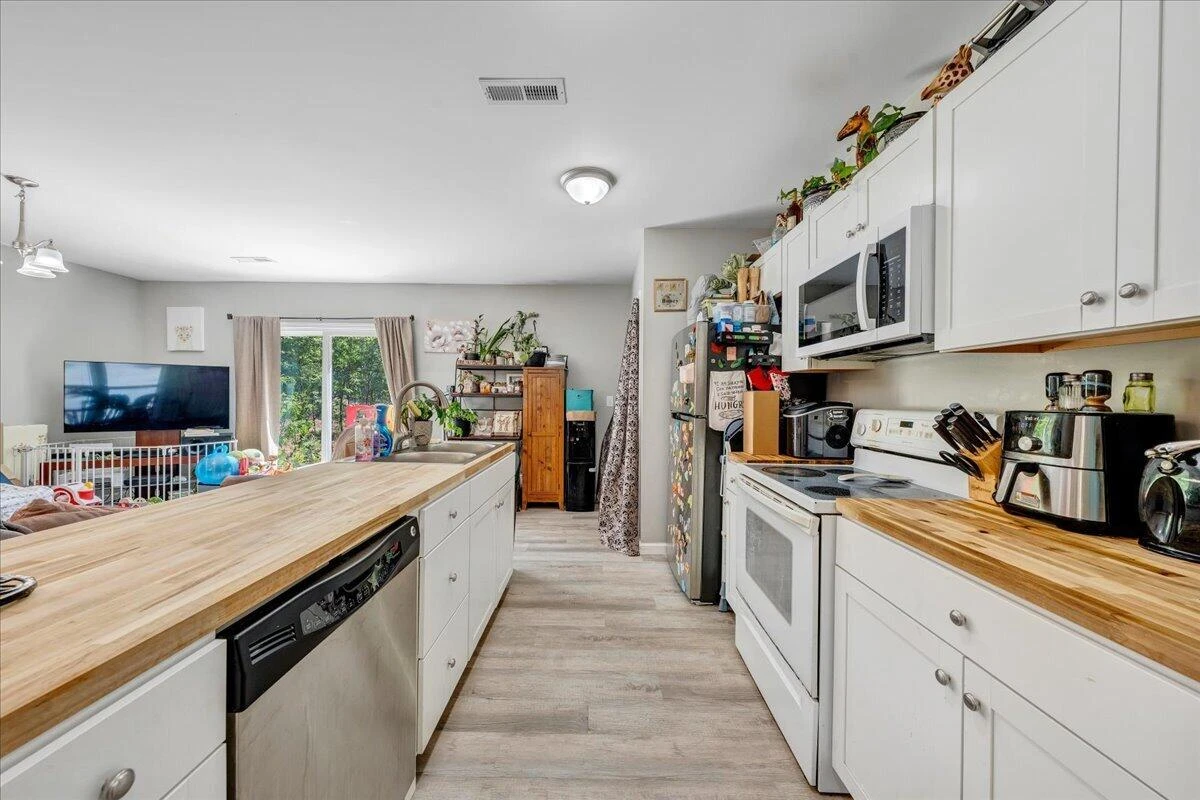 6427 Fork Mountain RD - Photo 4