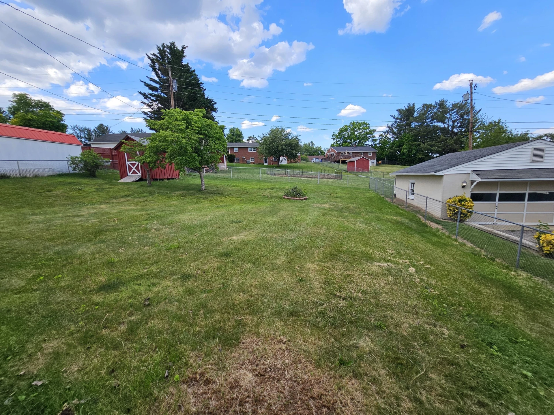 950 McHenry AVE NE - Photo 14
