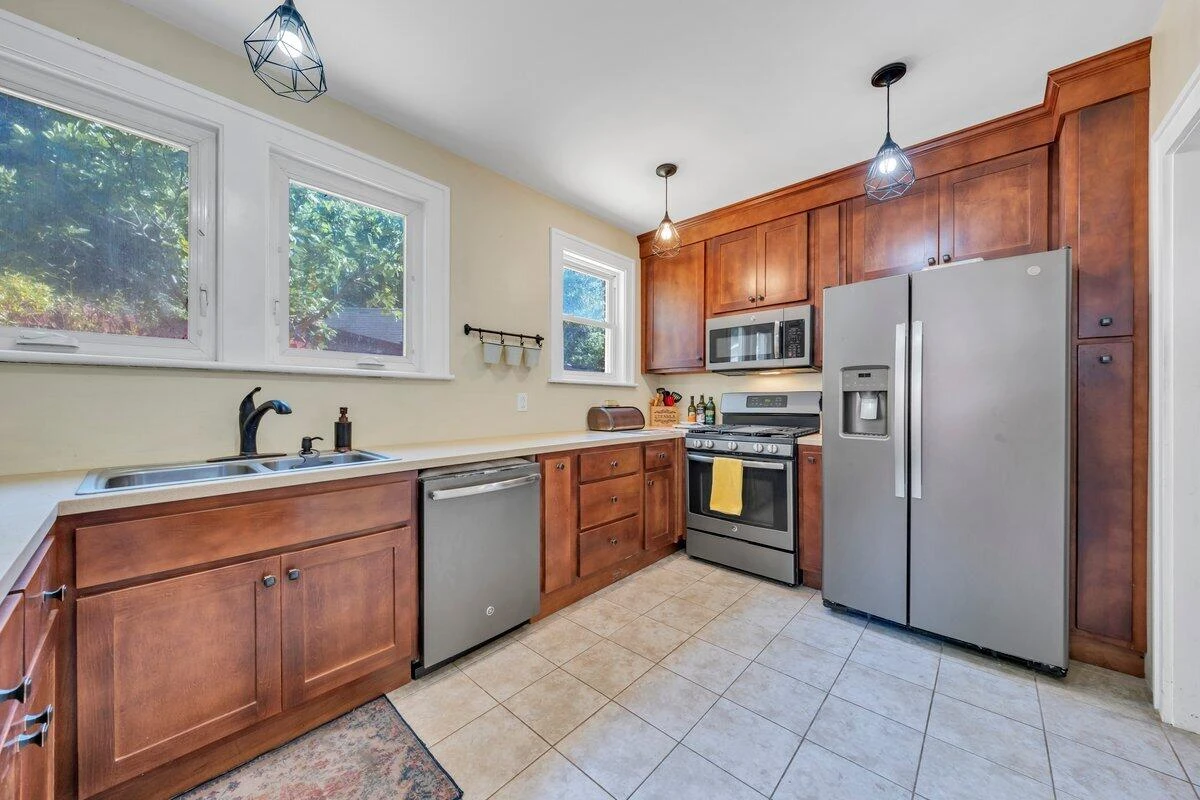 1709 Brandon AVE SW - Photo 8