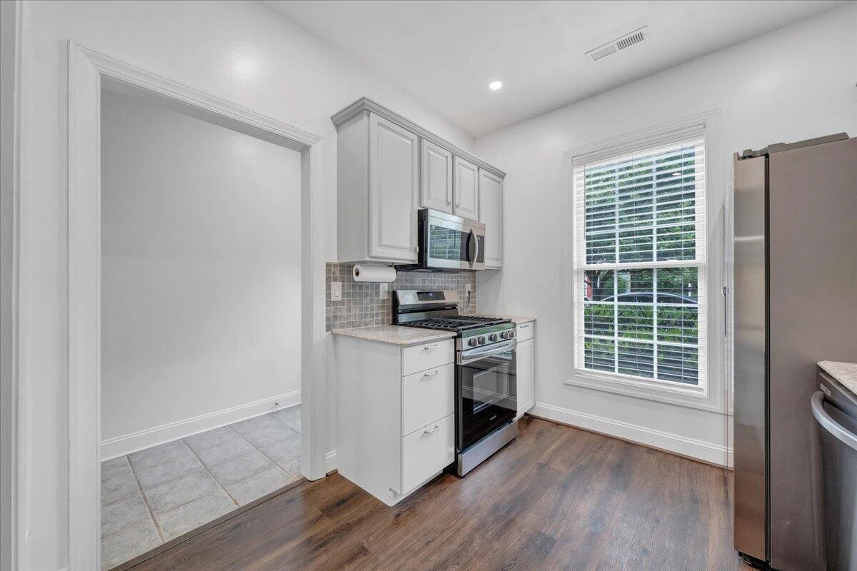 5025 Country Cottage LN - Photo 9