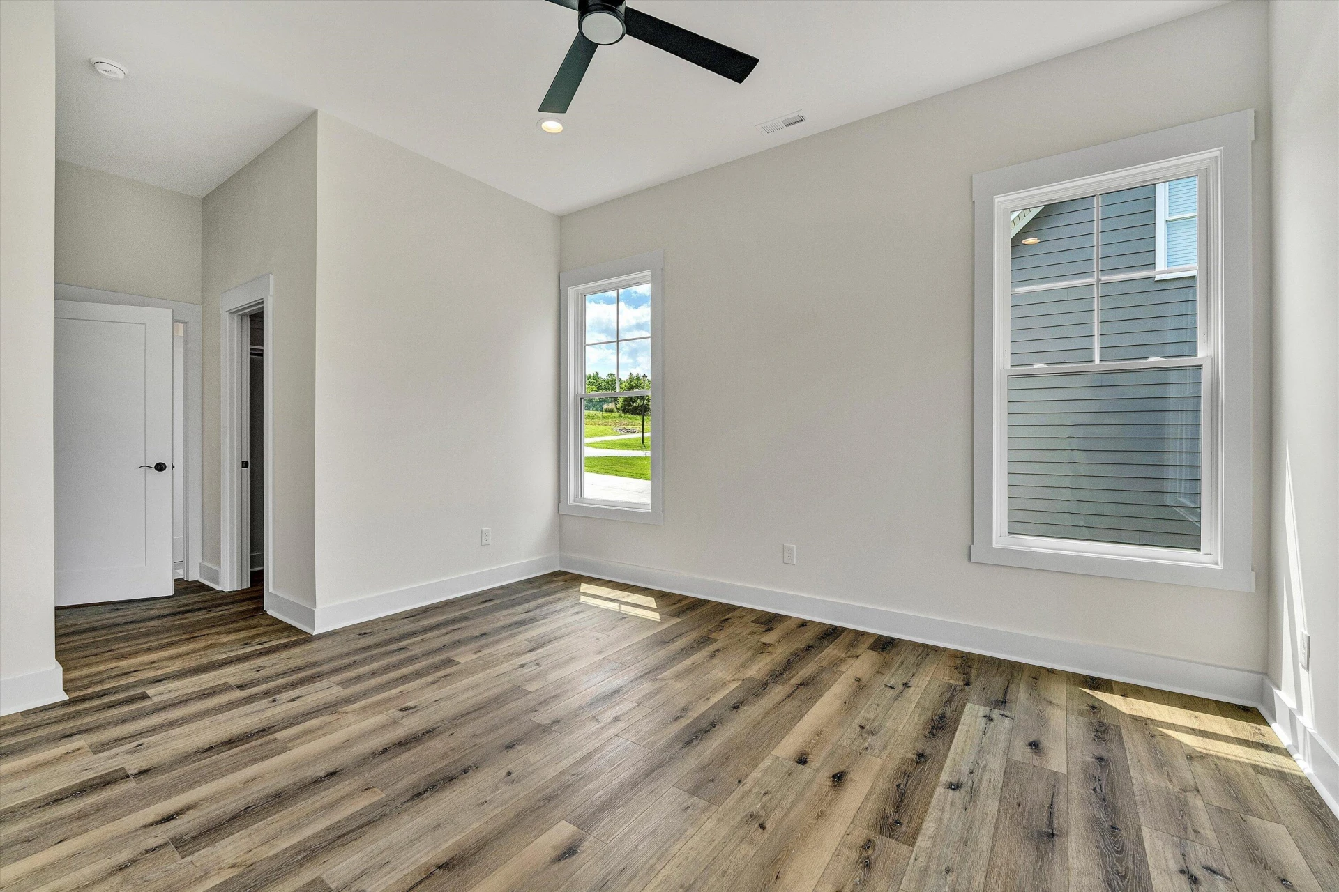 115 Retreat LN - Photo 17