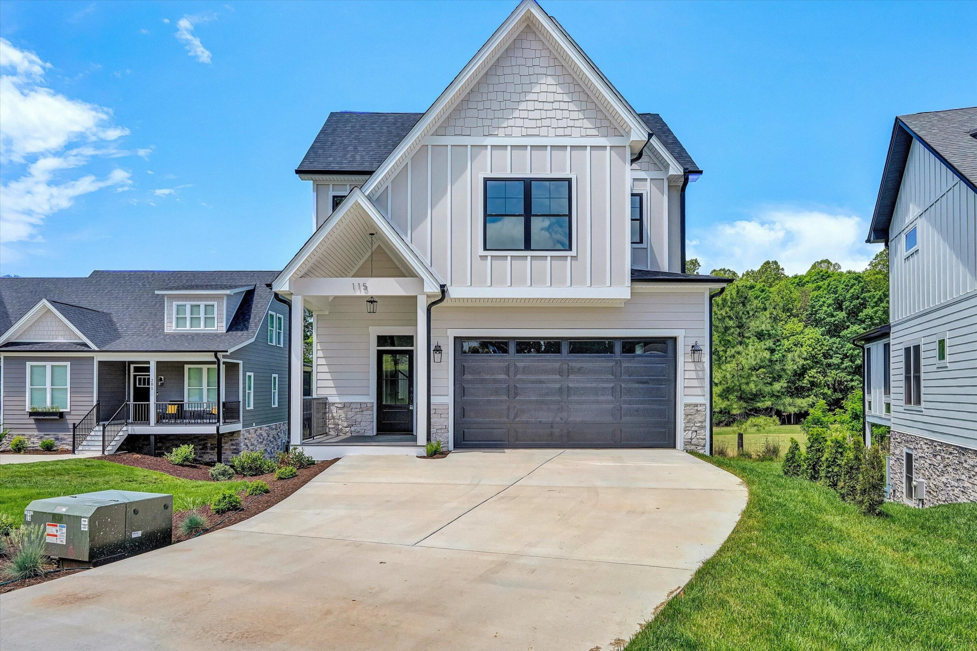 115 Retreat LN - Photo 2