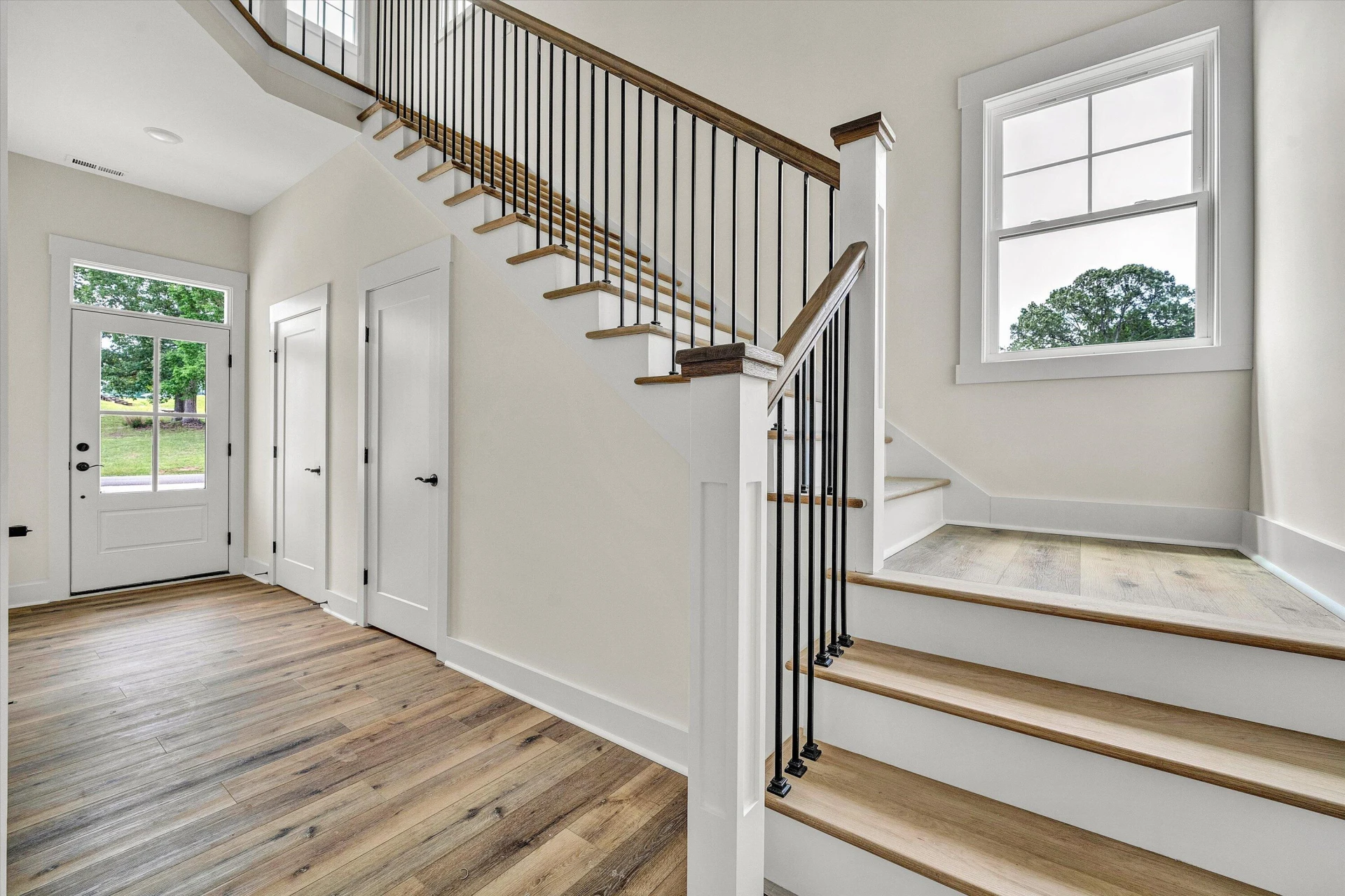 115 Retreat LN - Photo 3