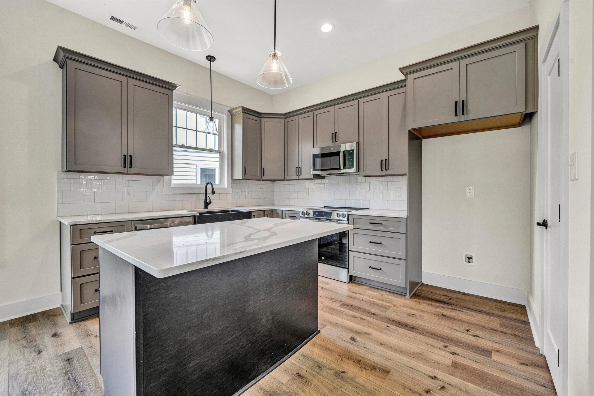 115 Retreat LN - Photo 6