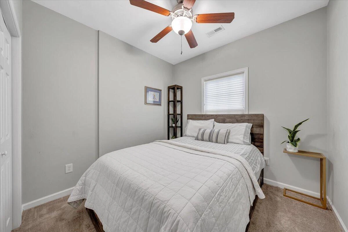 2725 Paddington Station LN - Photo 21