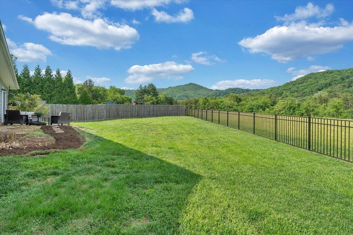 2725 Paddington Station LN - Photo 27