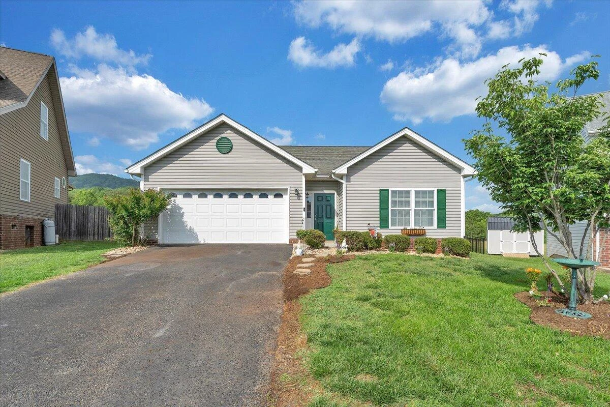 2725 Paddington Station LN - Photo 33