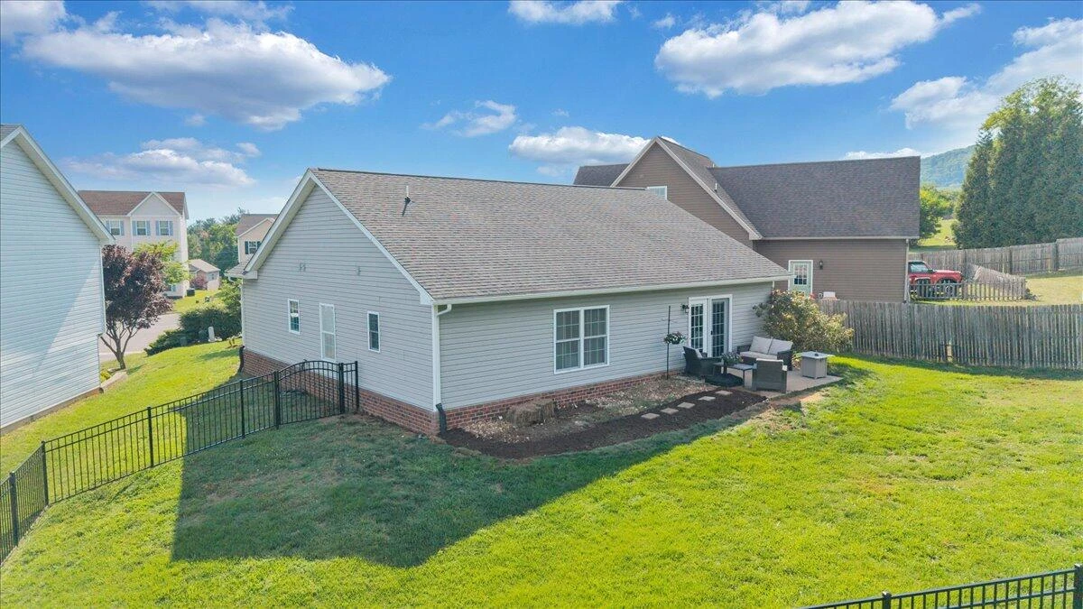 2725 Paddington Station LN - Photo 36
