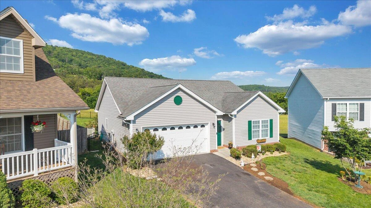 2725 Paddington Station LN - Photo 42