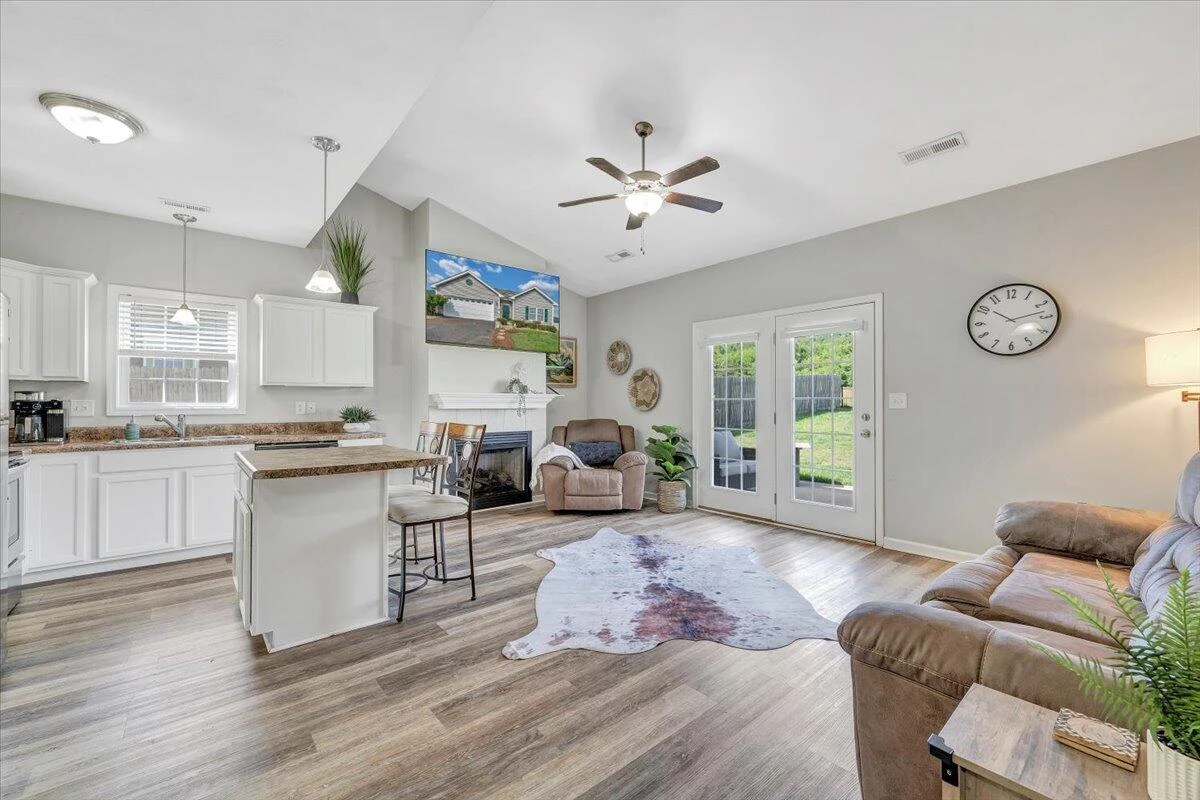 2725 Paddington Station LN - Photo 6