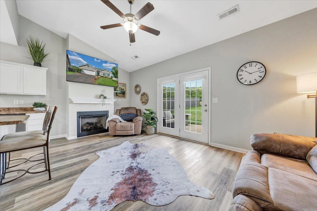 2725 Paddington Station LN - Photo 7