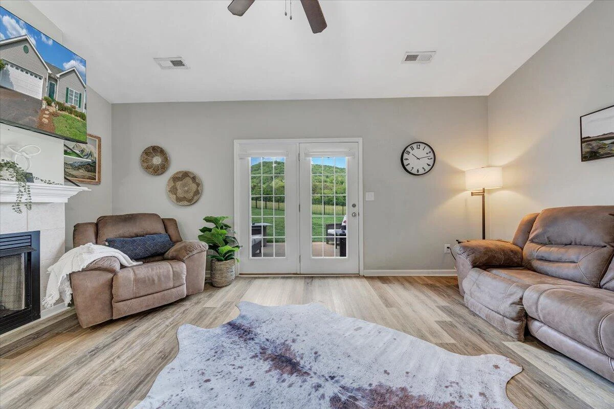 2725 Paddington Station LN - Photo 8