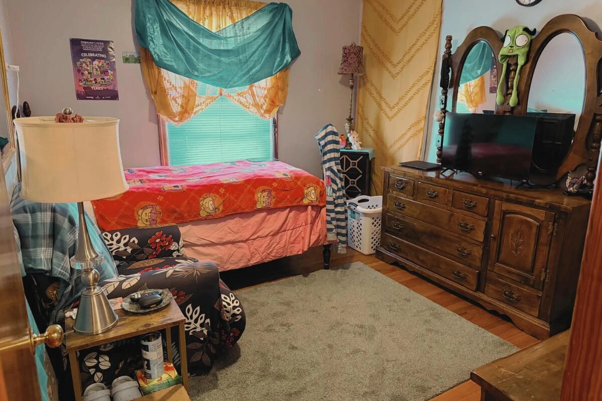 1028 Tremont RD - Photo 20