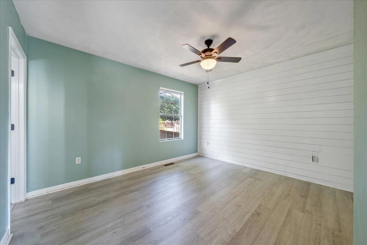 2107 Mill LN - Photo 25