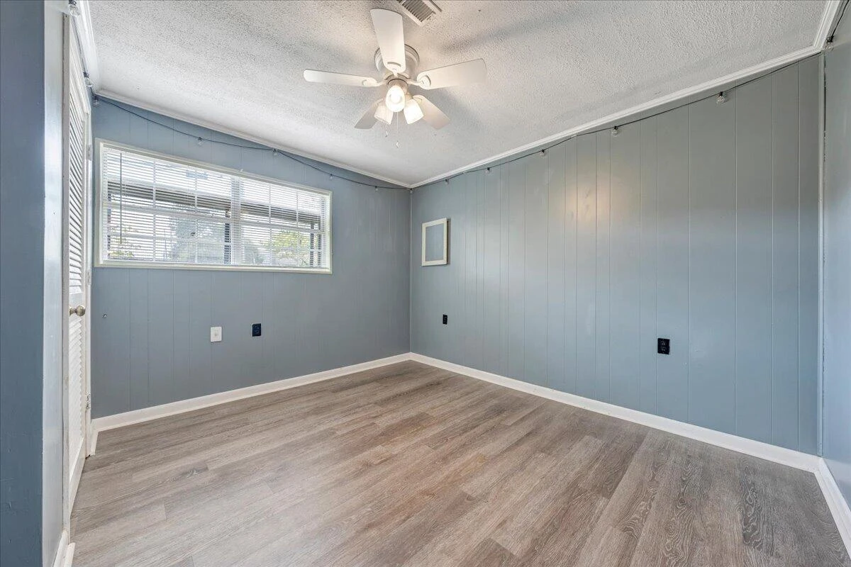2107 Mill LN - Photo 32