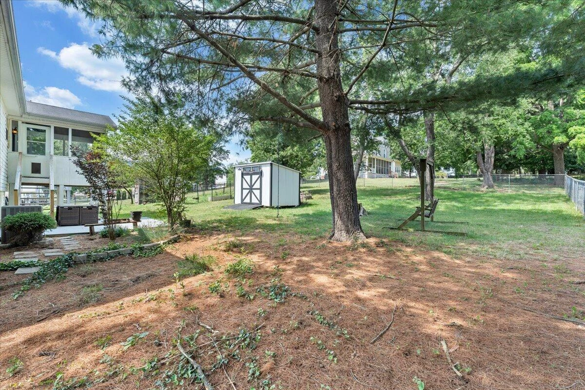 2107 Mill LN - Photo 36