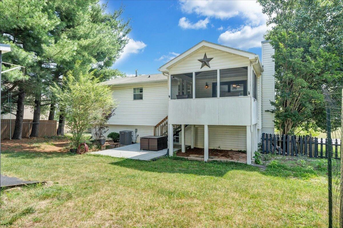 2107 Mill LN - Photo 40