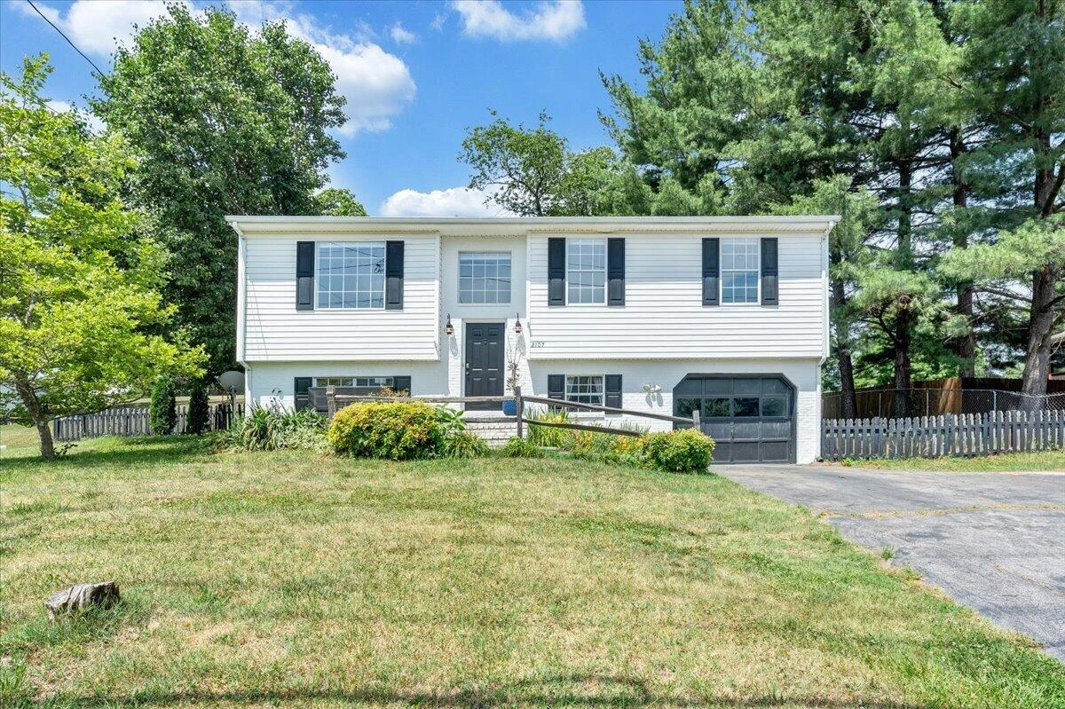 2107 Mill LN - Photo 44