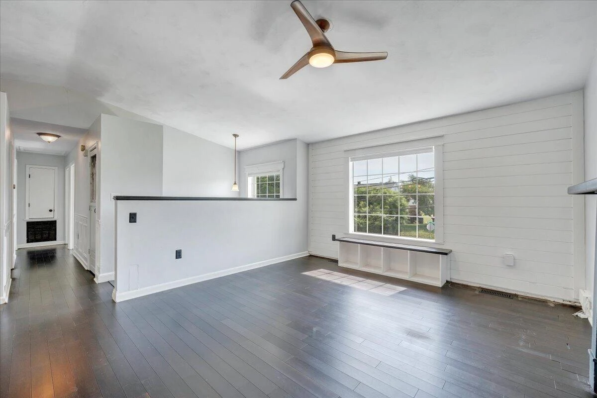 2107 Mill LN - Photo 5