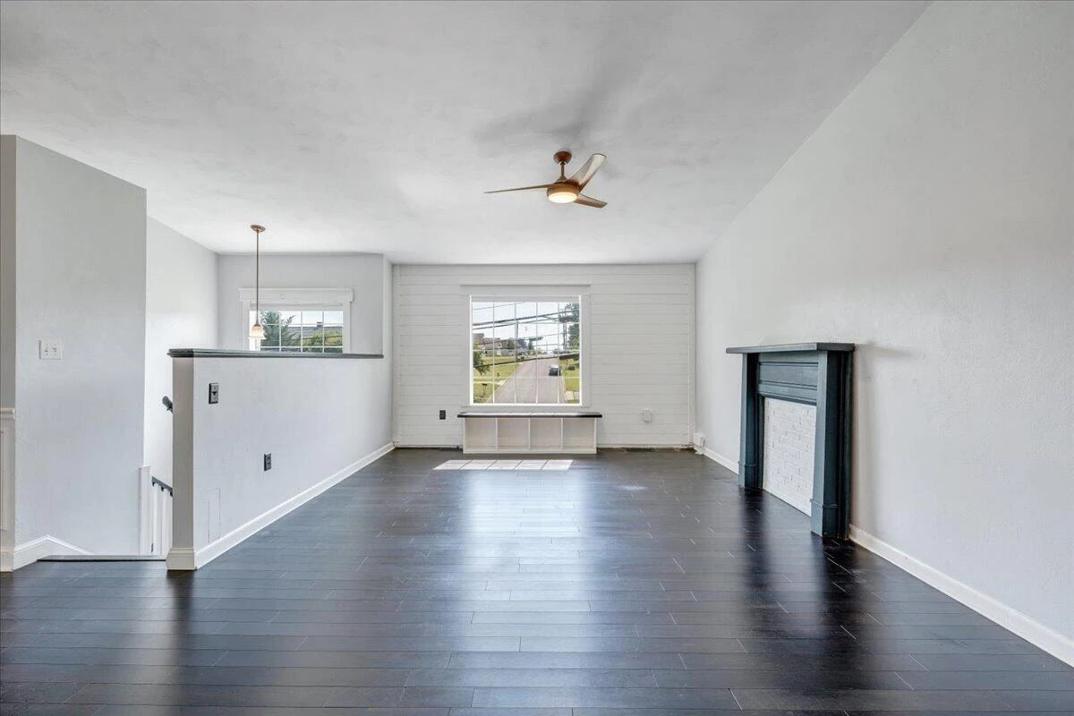 2107 Mill LN - Photo 7