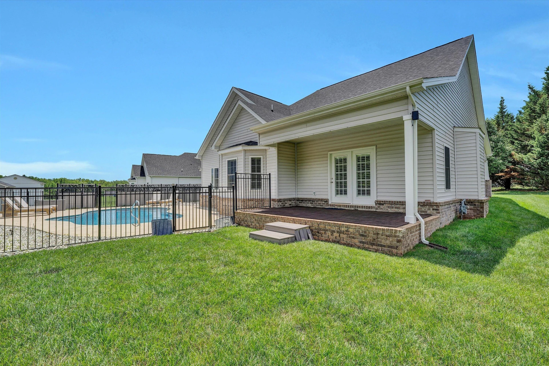 635 Spring Grove DR - Photo 29