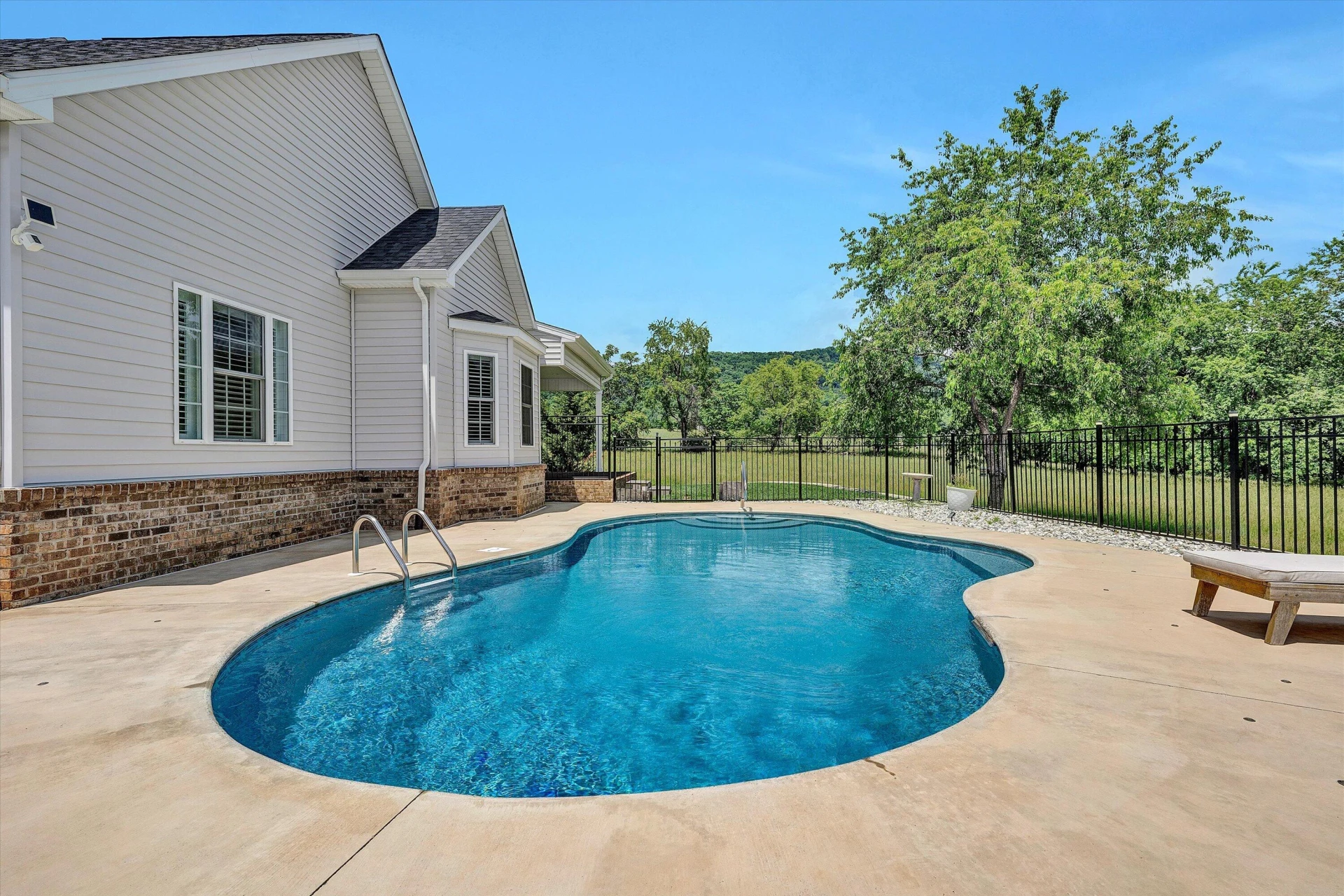 635 Spring Grove DR - Photo 32