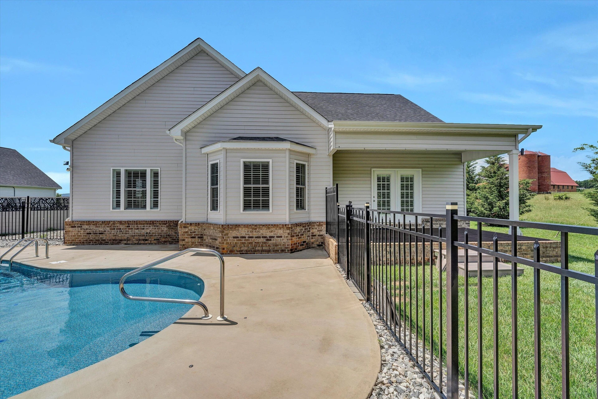 635 Spring Grove DR - Photo 36