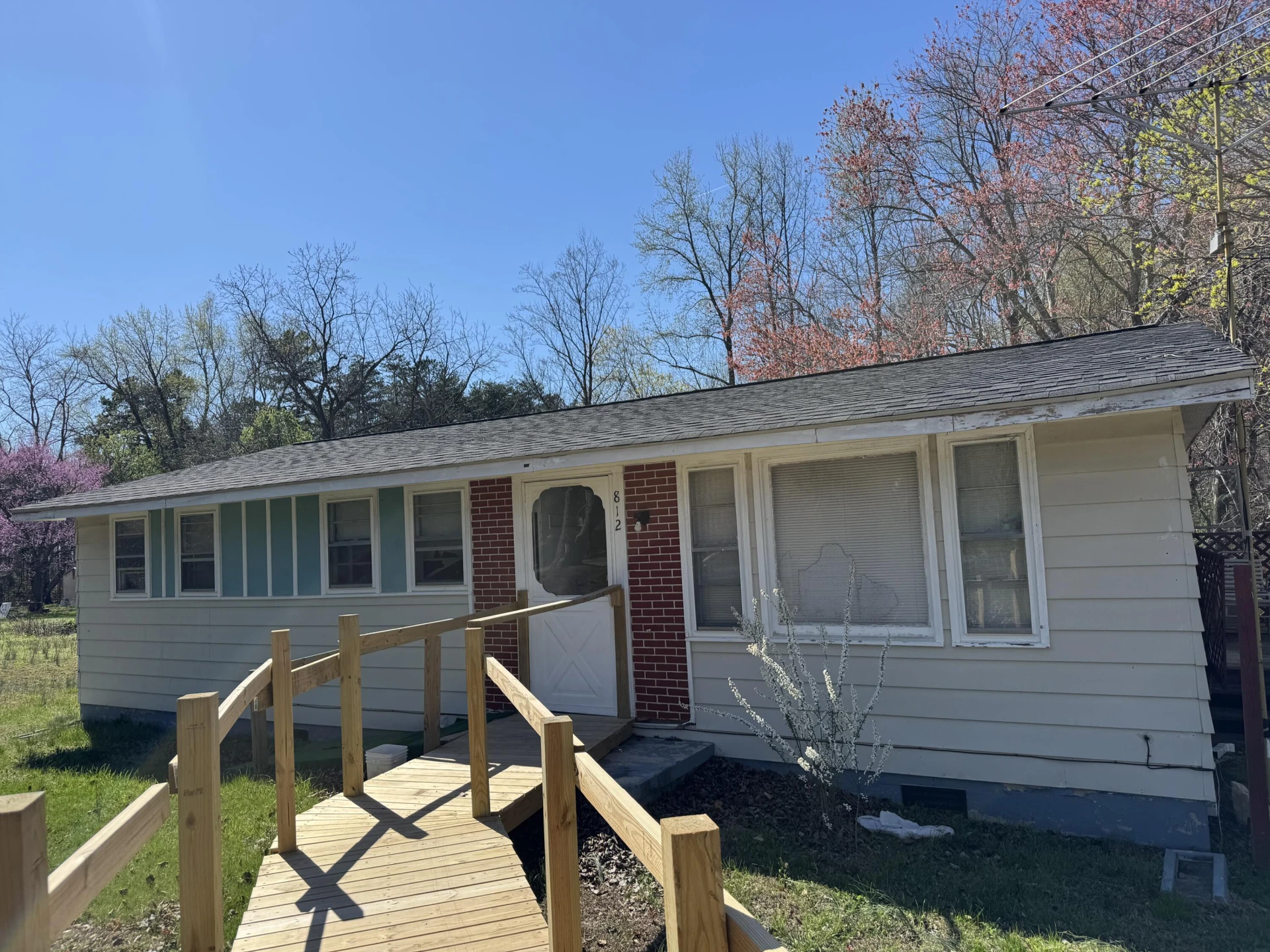 812 Mount View RD - Photo 2