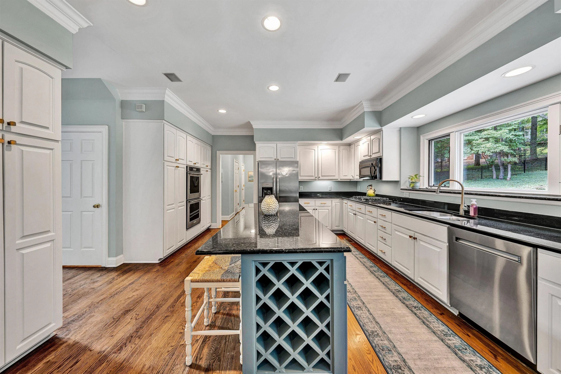 6603 Hidden Woods CT - Photo 30